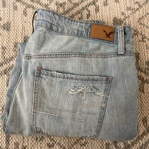 American Eagle size 10 regular Tomgirl jeans